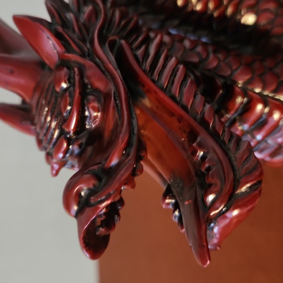 Elegant Red Dragon Sculpture - Picture 7 of 9